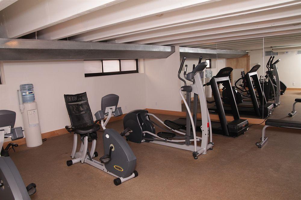 Best Western Plus Milwaukee West Facilities photo